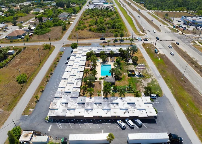 Warm Mineral Springs Motel